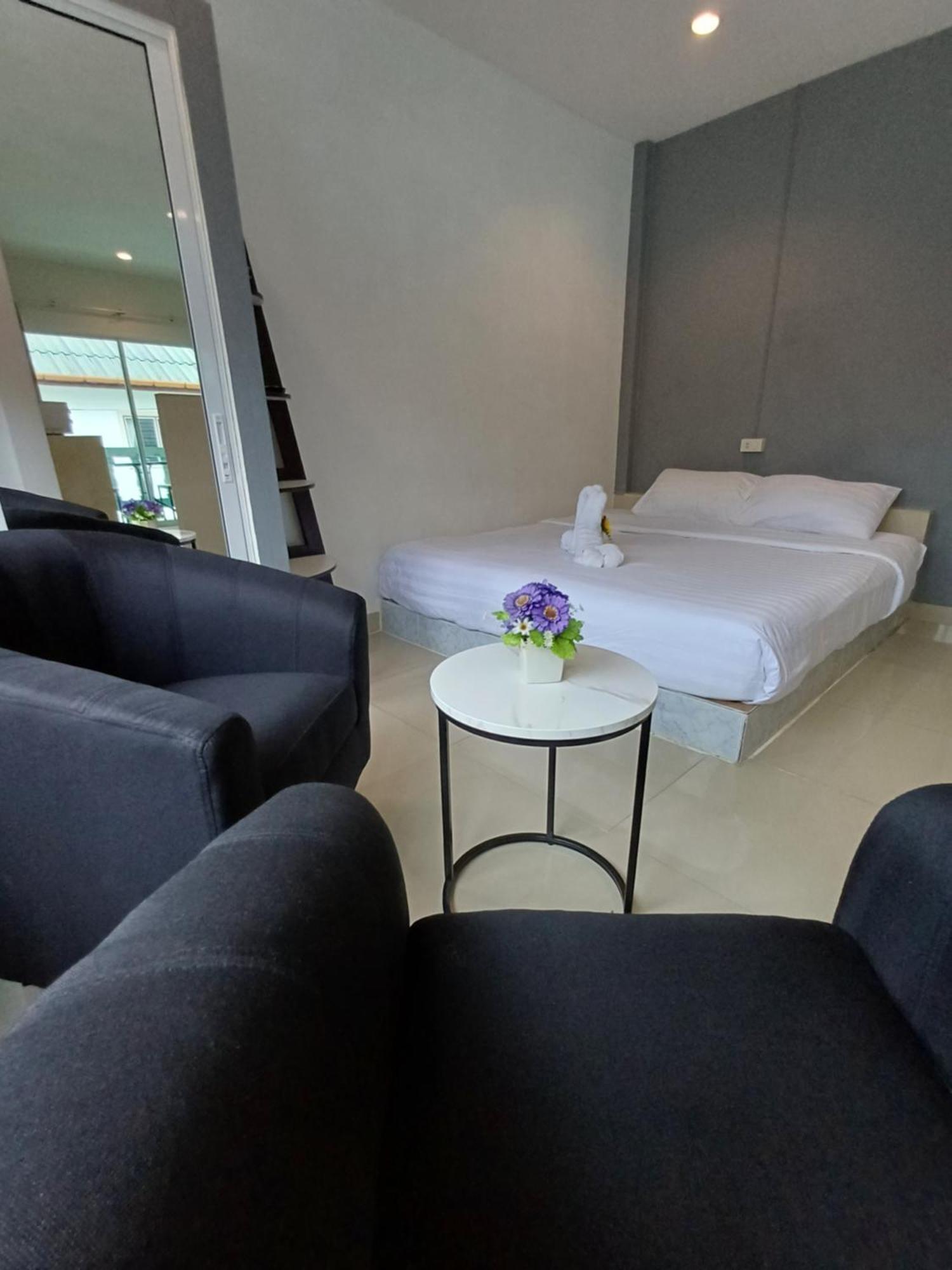 The Villa Residences Resort Patong Exterior photo