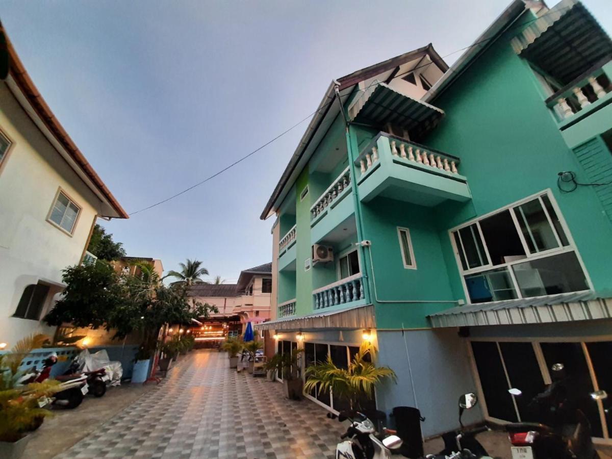 The Villa Residences Resort Patong Exterior photo